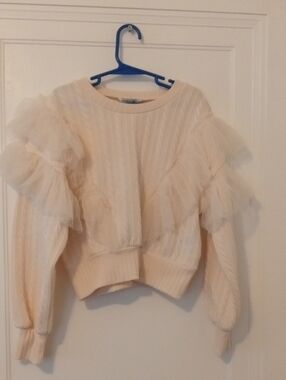 NWOT girls med 7/8 cream ribbed sweater with ruffle accent sleeves